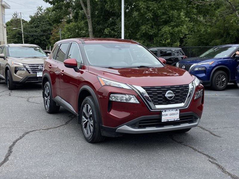 Certified 2023 Nissan Rogue SV image 1