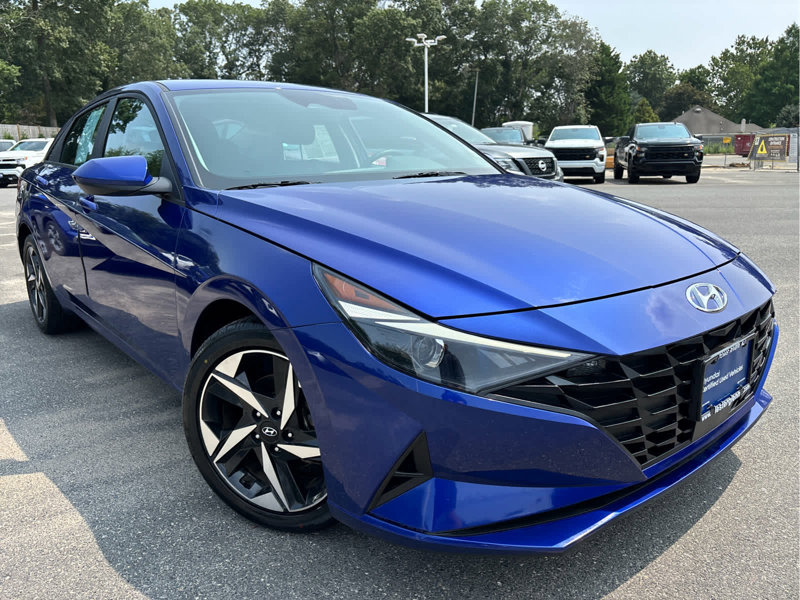 Certified 2023 Hyundai Elantra SEL w/ Convenience Package image 1