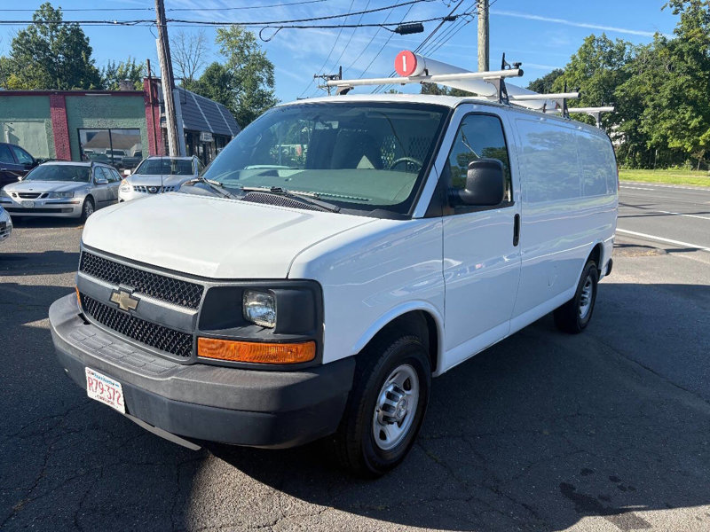 Used 2015 Chevrolet Express 2500 image 1