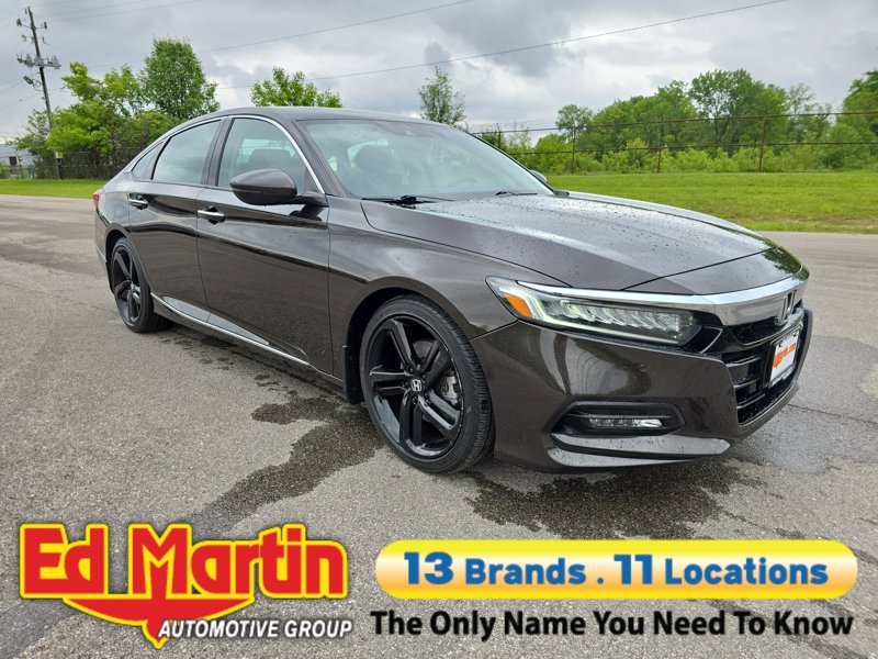 Certified 2018 Honda Accord Touring image 1