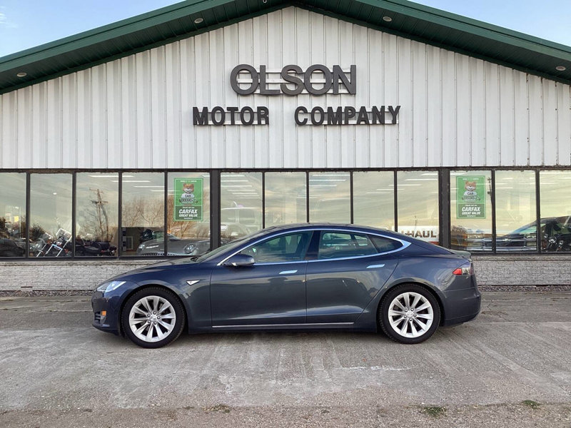 Used 2016 Tesla Model S 70D image 1