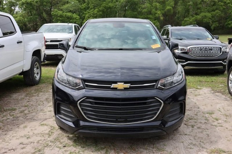 Certified 2022 Chevrolet Trax LS w/ Tint and Cruise Package image 1