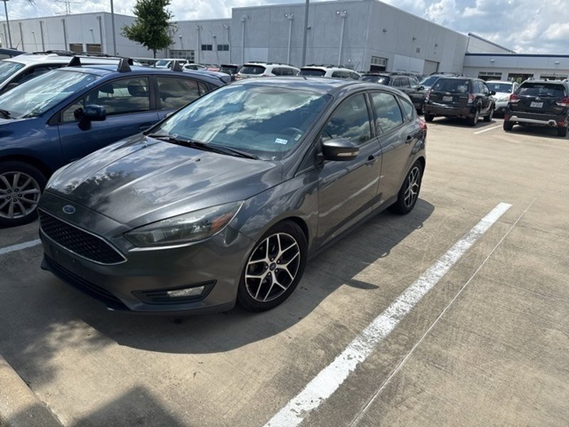 Used 2017 Ford Focus SEL image 1