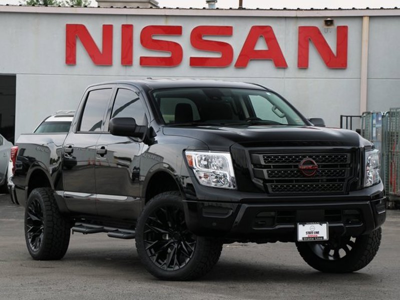 Certified 2024 Nissan Titan SV image 1