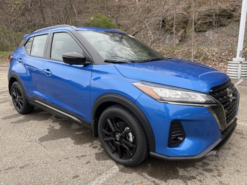 Certified 2024 Nissan Kicks SR image 1