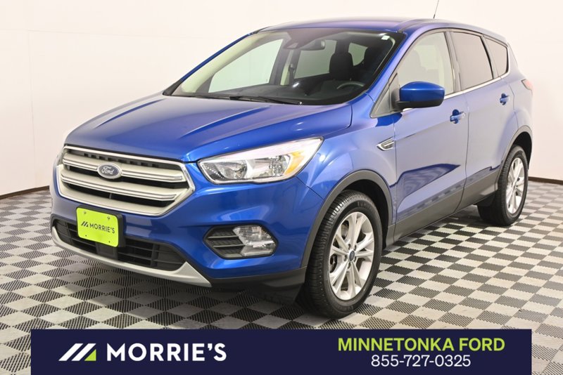 Used 2019 Ford Escape SE image 1