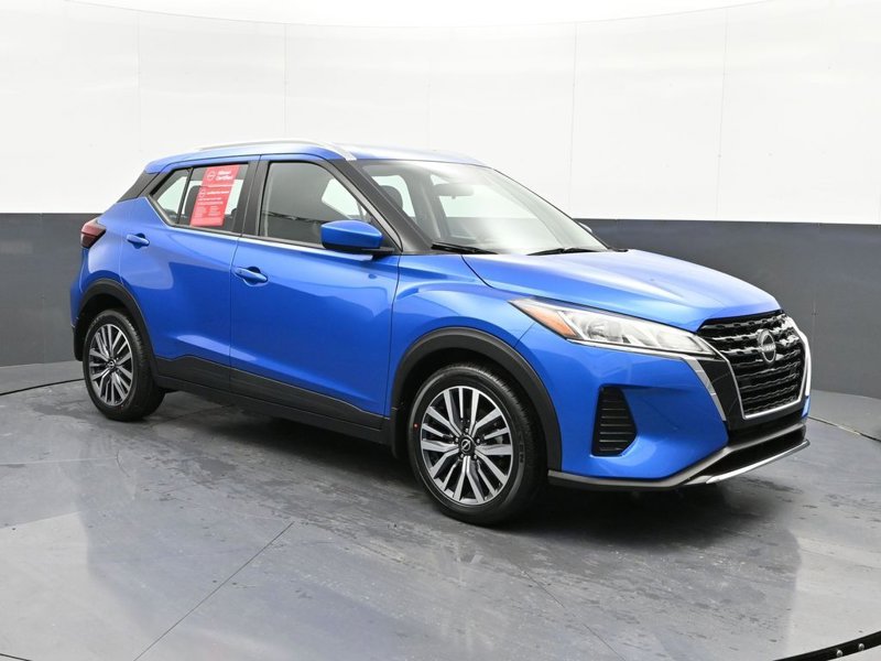 Certified 2023 Nissan Kicks SV image 1