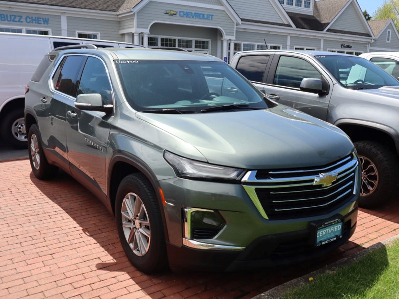 Certified 2022 Chevrolet Traverse LT image 1