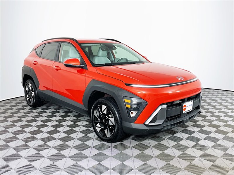 Certified 2024 Hyundai Kona SEL w/ Convenience Package image 1