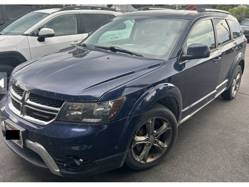 Used 2017 Dodge Journey Crossroad w/ Popular Equipment Group image 1