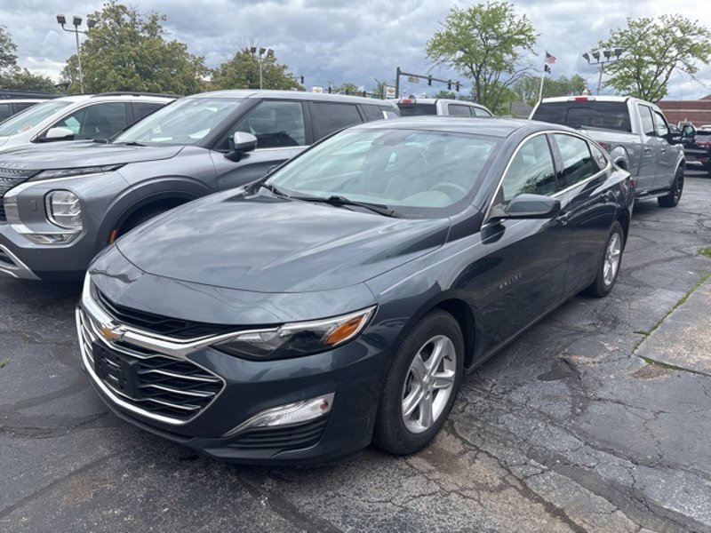Used 2020 Chevrolet Malibu LS w/ Driver Confidence Package II image 1