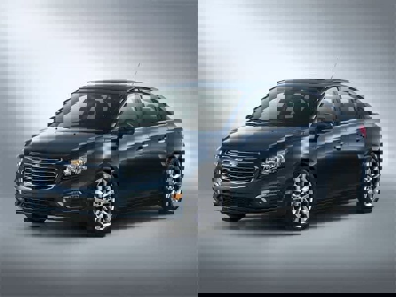 Used 2015 Chevrolet Cruze LT w/ Sun And Sound Package image 1