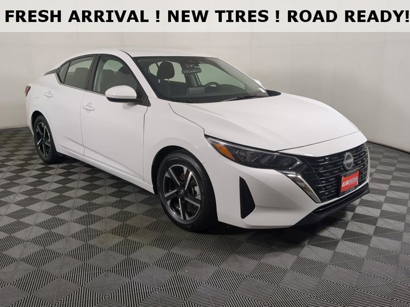 Used 2024 Nissan Sentra SV image 1