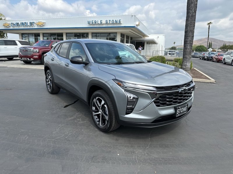 New 2025 Chevrolet Trax RS w/ Driver Confidence Package image 1