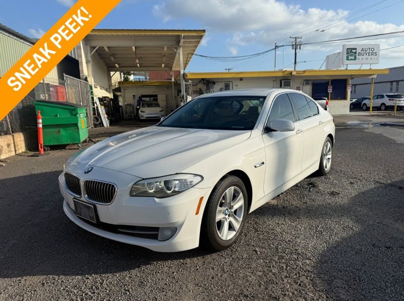 Used 2013 BMW 528i Sedan image 1