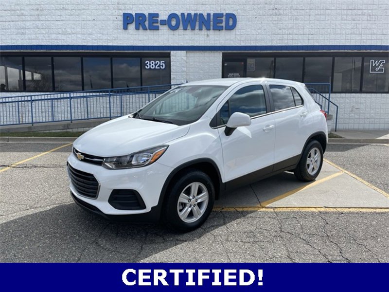 Certified 2022 Chevrolet Trax LS w/ Tint and Cruise Package image 1