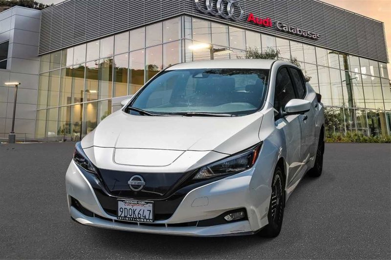 Used 2023 Nissan Leaf SV Plus image 1