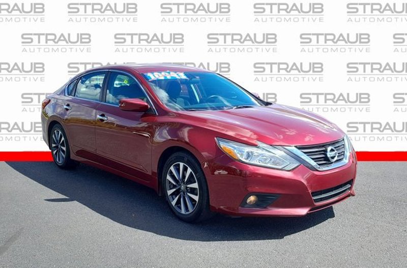 Used 2017 Nissan Altima 2.5 SV image 1