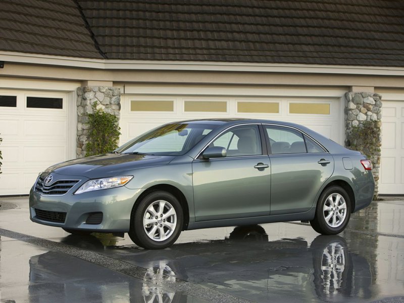 Used 2011 Toyota Camry SE image 1