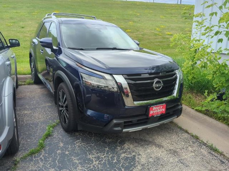 Certified 2023 Nissan Pathfinder Platinum w/ Cargo Package image 1