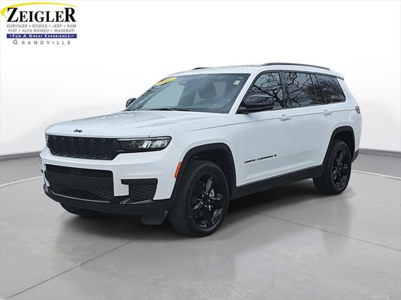 Certified 2023 Jeep Grand Cherokee L Laredo image 1
