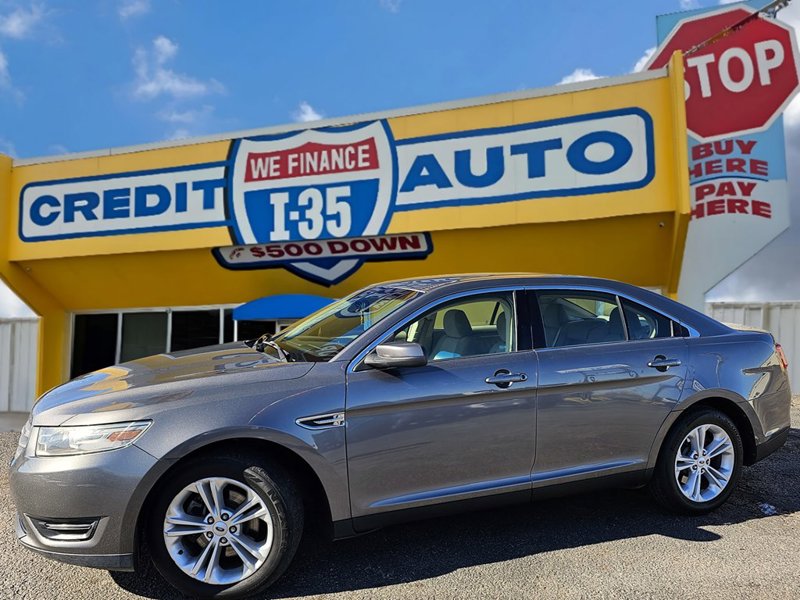Used 2013 Ford Taurus SEL image 1