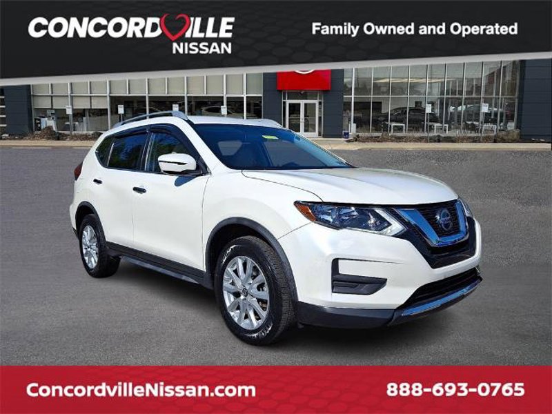 Certified 2018 Nissan Rogue SV image 1