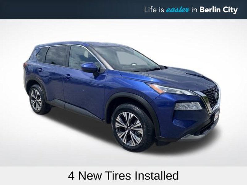 Certified 2023 Nissan Rogue SV image 1