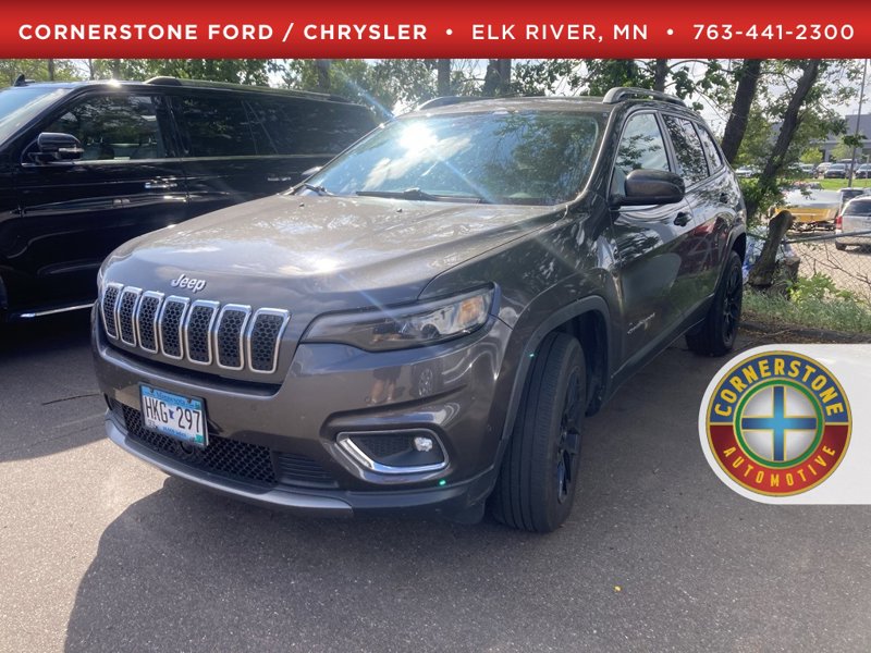 Used 2019 Jeep Cherokee Limited w/ Technology Group image 1