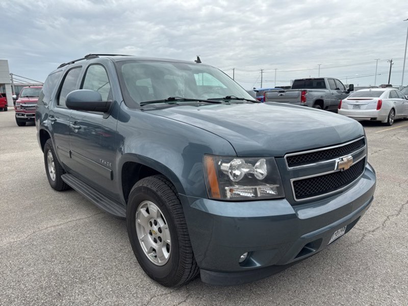 Used 2010 Chevrolet Tahoe LT w/ Luxury Package image 1