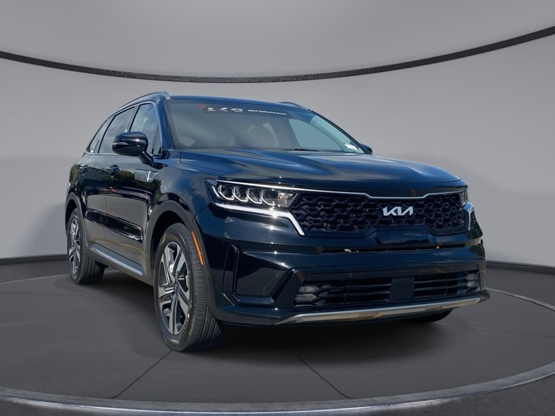 Certified 2023 Kia Sorento EX image 1