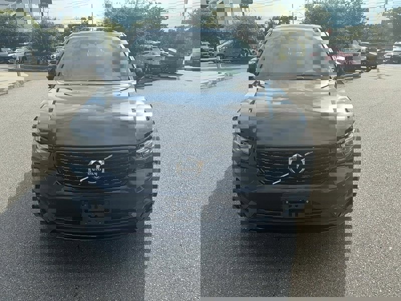 Certified 2020 Volvo XC40 T5 R-Design w/ Protection Package Premier image 1