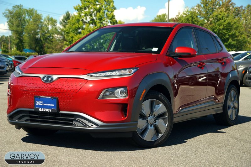 Certified 2021 Hyundai Kona Limited w/ Cargo Package image 1