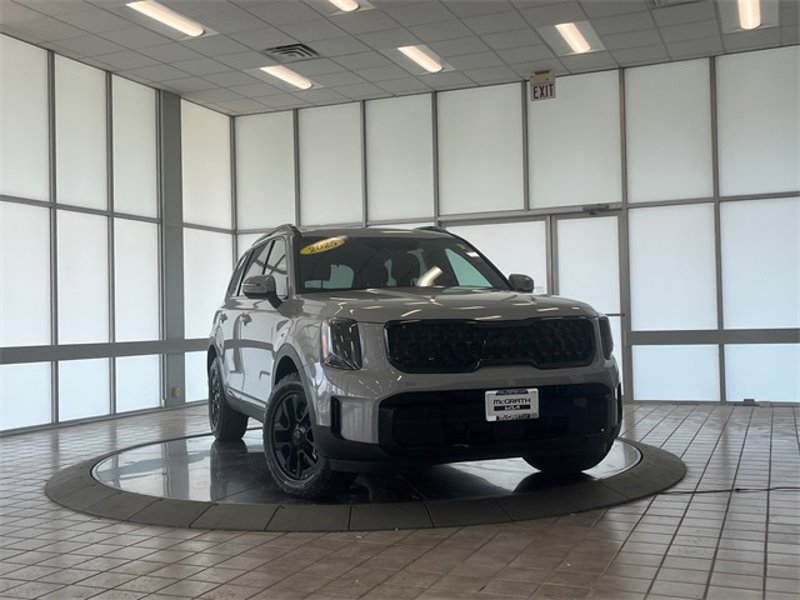 Certified 2025 Kia Telluride AWD image 1