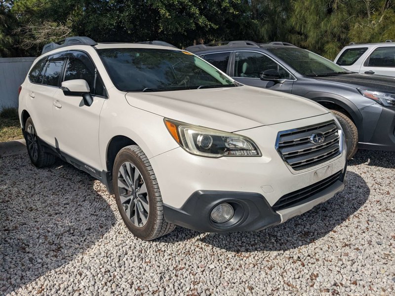 Used 2015 Subaru Outback 2.5i Limited image 1