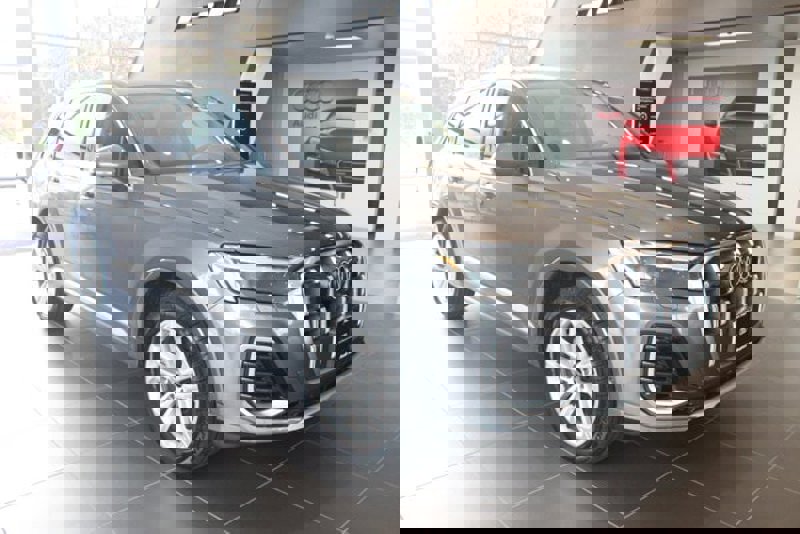 Certified 2025 Audi Q7 3.0T Premium Plus image 1