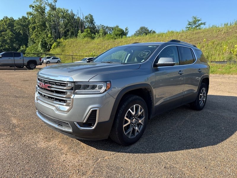 Certified 2023 GMC Acadia SLT image 1