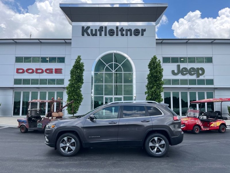 Used 2019 Jeep Cherokee Limited image 1