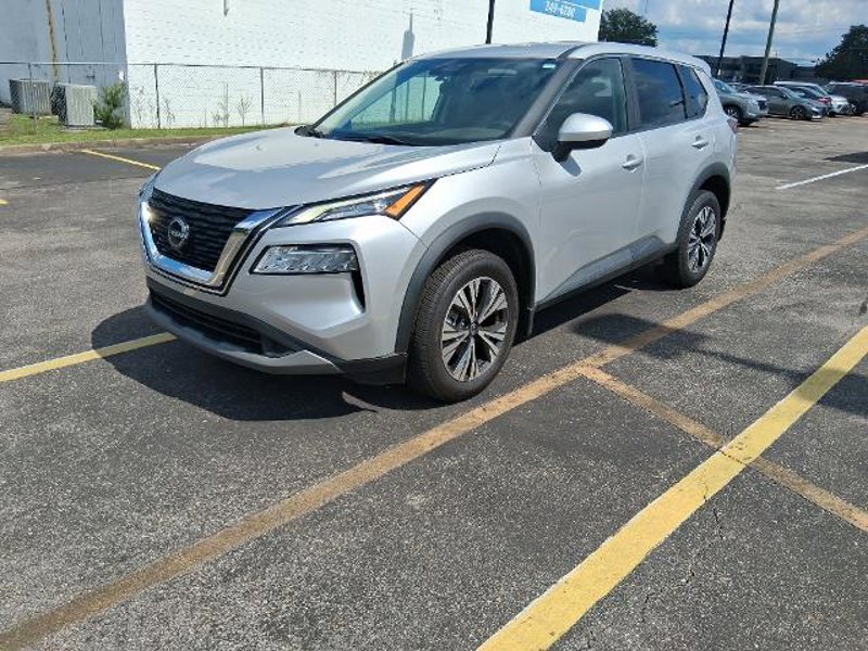 Certified 2023 Nissan Rogue SV image 1