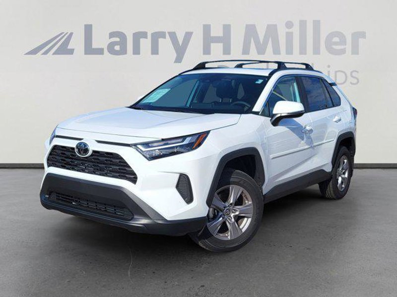 Certified 2025 Toyota RAV4 XLE image 1