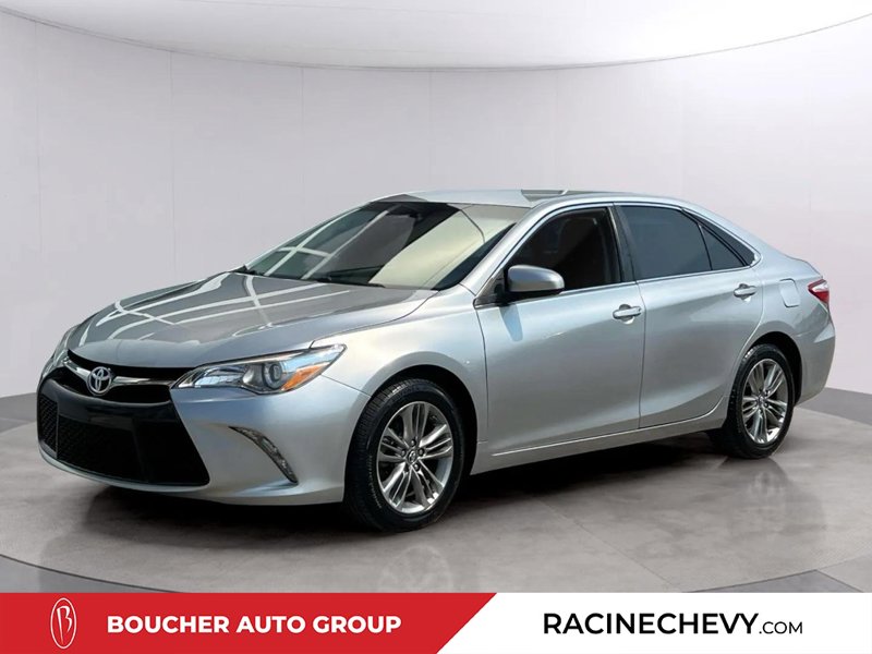 Used 2016 Toyota Camry image 1