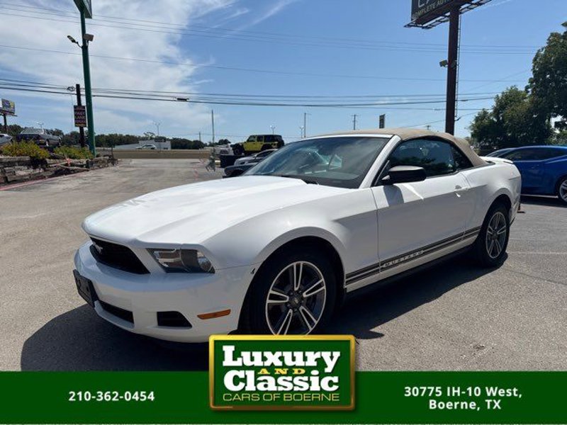 Used 2011 Ford Mustang Premium w/ 201A Rapid Spec Order Code image 1