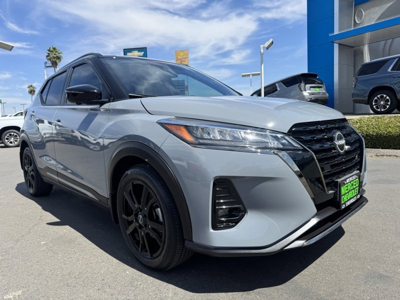 Used 2023 Nissan Kicks SR w/ SR Premium Package image 1