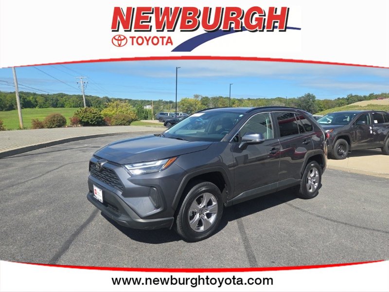 Certified 2022 Toyota RAV4 XLE image 1