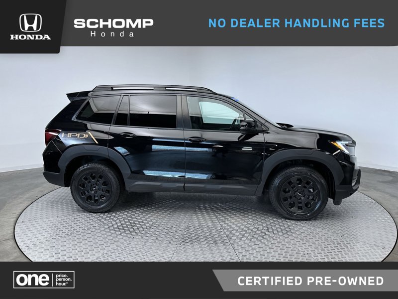 Certified 2023 Honda Passport TrailSport image 1