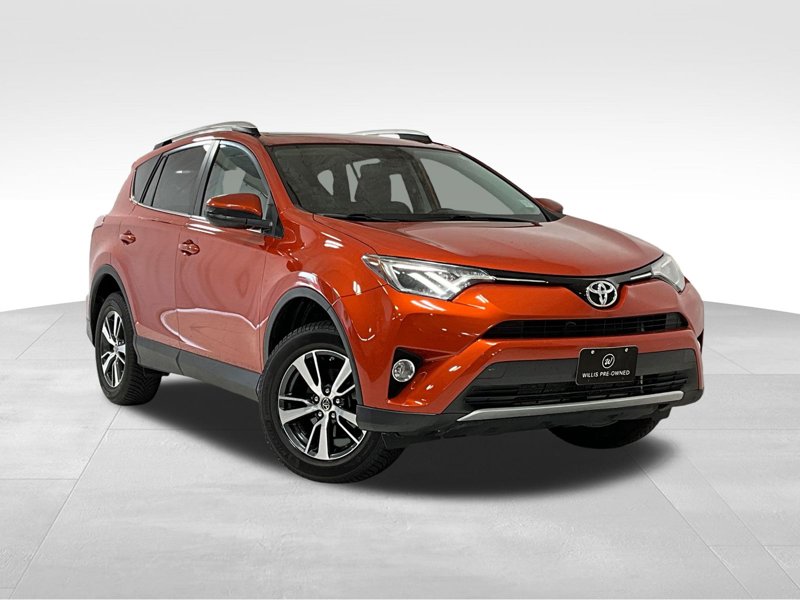 Used 2016 Toyota RAV4 XLE image 1