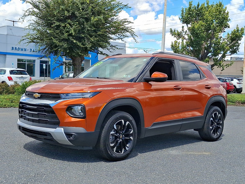 Certified 2022 Chevrolet TrailBlazer LT image 1