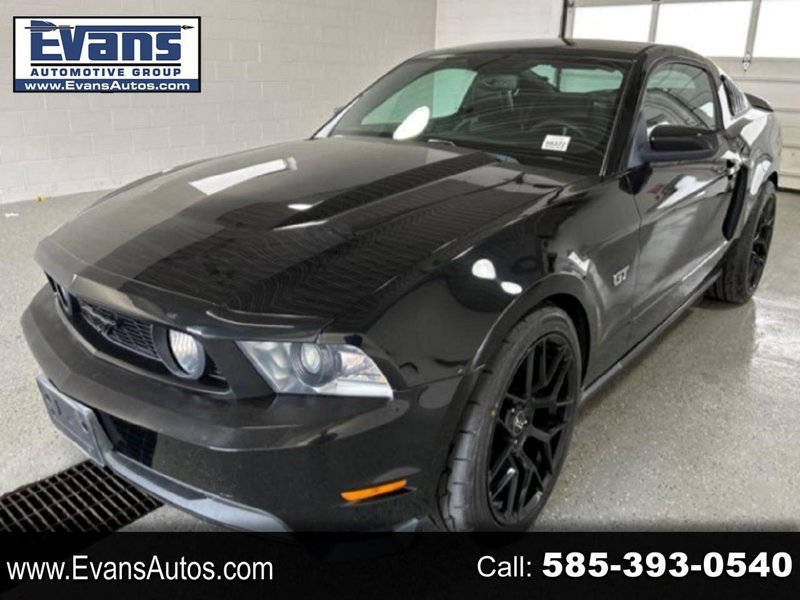 Used 2010 Ford Mustang GT image 1
