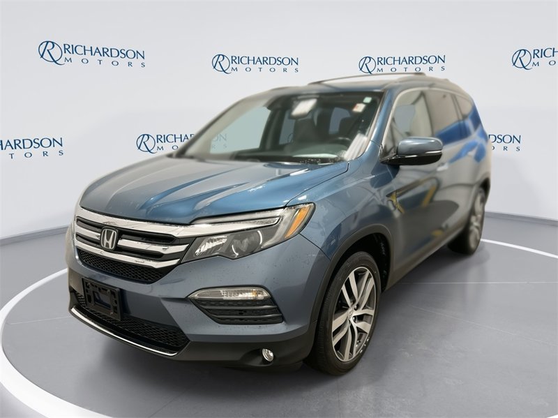 Used 2016 Honda Pilot Touring image 1
