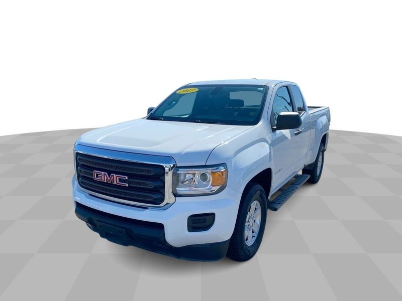 Certified 2017 GMC Canyon 4x4 Extended Cab w/ Convenience Package image 1